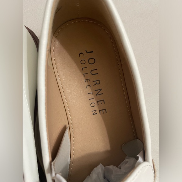 New Journee Collection Kenly Penny Loafers Slip On Shoes White Size 6.5 - Picture 6 of 10